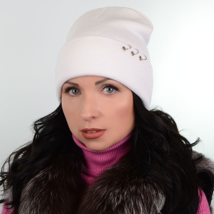 Шапка L18026 білий "CHRG"
