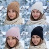Купить оптом Шапка женская Купить оптом Шапка женская